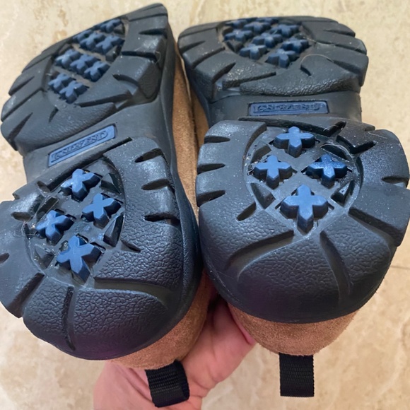 Lands End Tan Suede Ladies Slip Ons Size 8 - Picture 3 of 8